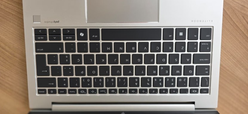 Venda PORT HP Elitebook 830 13 3" U5-125U WUXGA 300NITS*