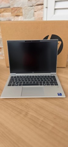 Venda PORT HP Elitebook 830 13 3" U5-125U WUXGA 300NITS*