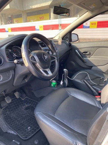Venda Renault logan impecável