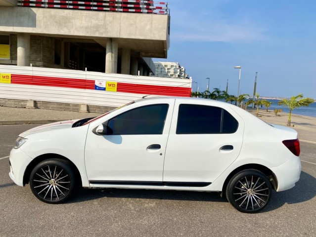 Venda Renault logan impecável