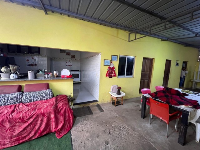 Venda Vende-se esta casa do Tipo T3 no zango