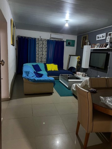 Venda Vende-se esta casa do Tipo T3 no zango