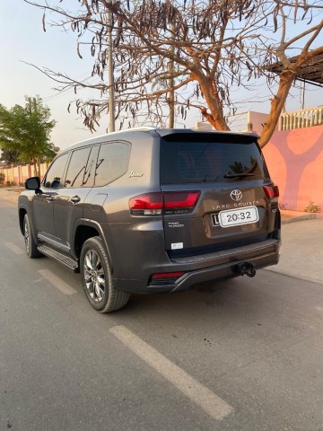 Venda TOYOTA LC300 GXR | EDIÇÃO 70th Aniversary