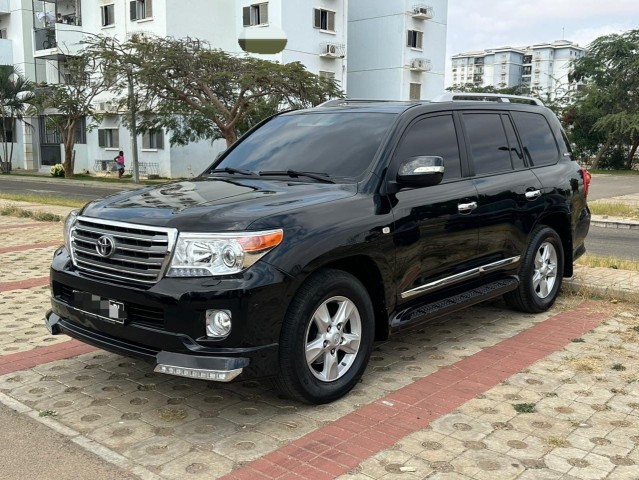 Venda Toyota Land Cruiser 60th - 2013
