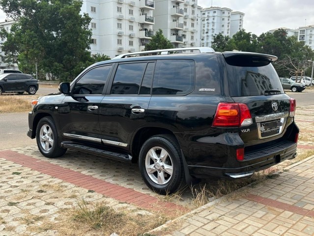 Venda Toyota Land Cruiser 60th - 2013