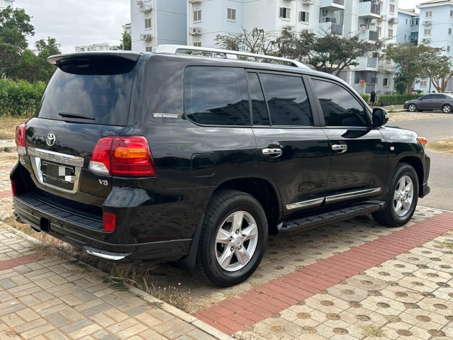 Venda Toyota Land Cruiser 60th - 2013