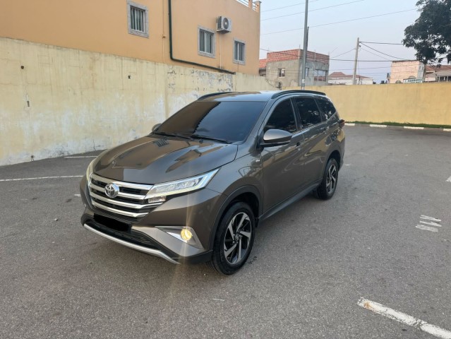 Venda TOYOTA RUSH