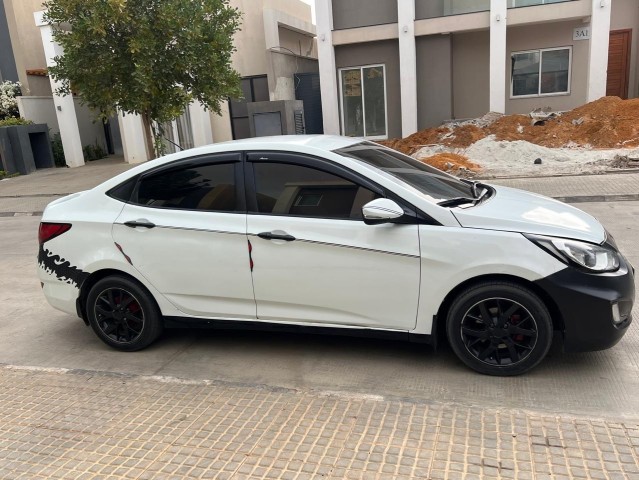 Venda Hyundai Accent - 2 Varetas