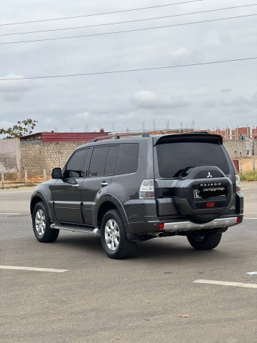 Venda MITSUBISHI PAJERO FULL OPTION