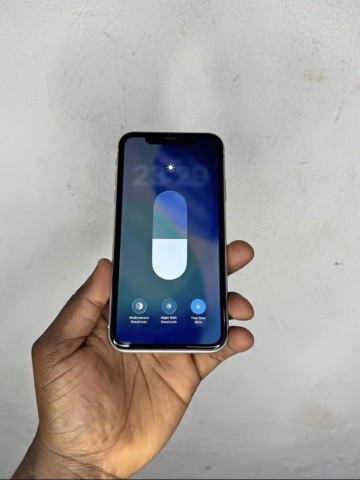 Venda IPhone 11 (64GB)