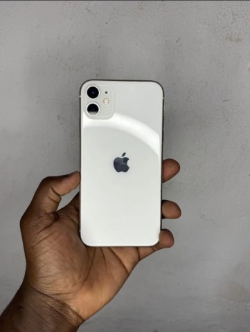 Venda IPhone 11 (64GB)