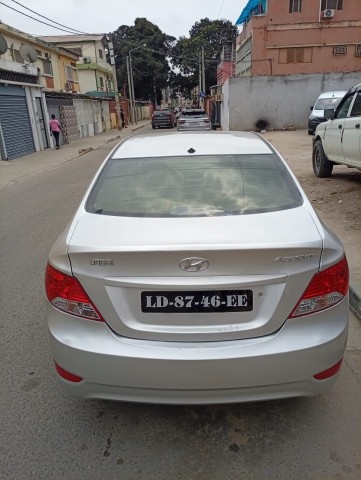 Venda HYUNDAI ACCENT LIMPO