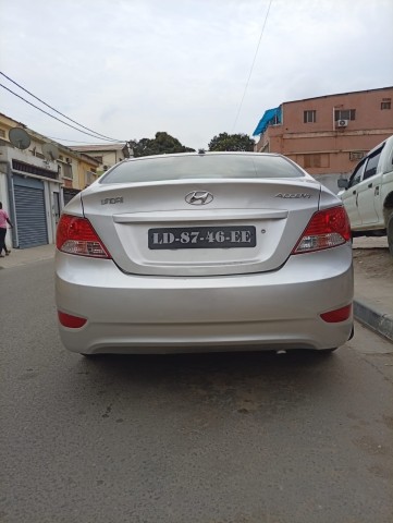 Venda HYUNDAI ACCENT LIMPO