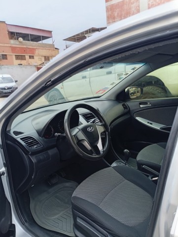 Venda HYUNDAI ACCENT LIMPO