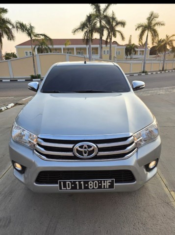 Venda TOYOTA HILUX JOÃO LOURENÇO