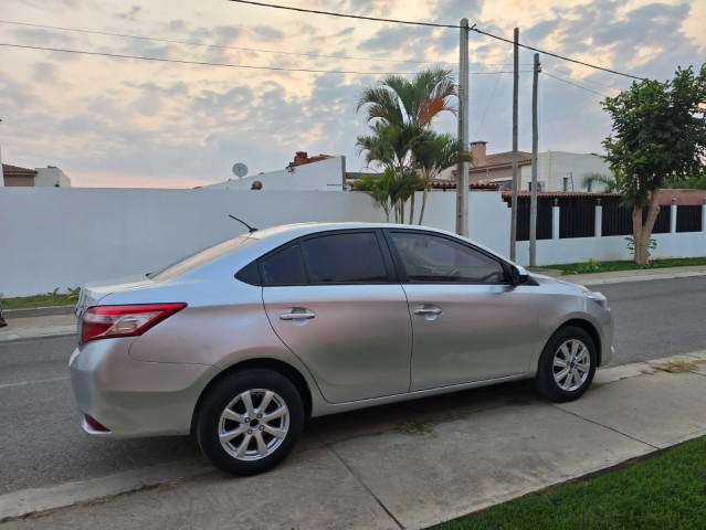 Venda Vendo Toyota Yaris Super Limpo