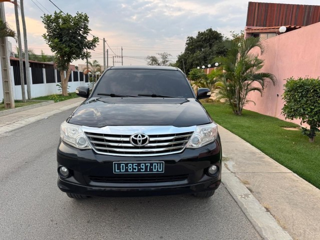 Venda Vendo Toyota Fortuner Super Limpo