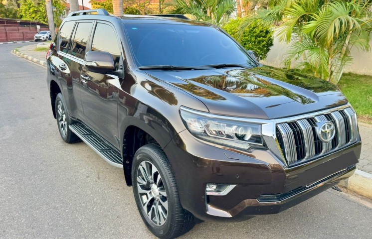 Venda TOYOTA LAND CRUISER PRADO VX 70 aniversário