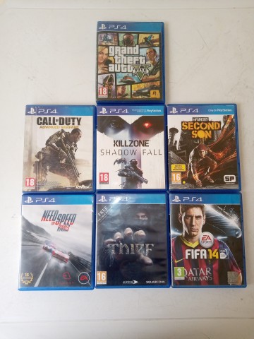 Venda PlayStation 4 Fat de 500 GB