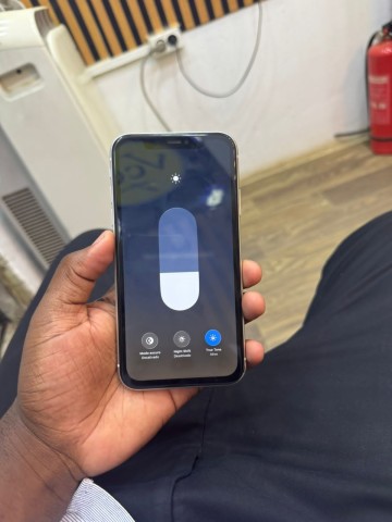 Venda Vendo iPhones Semi Novos