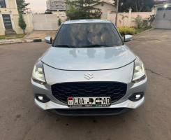 A venda Suzuki Swift Semi Novo