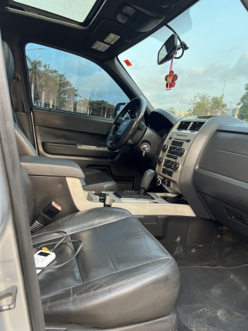Venda Ford escape impecável