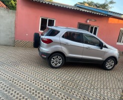 A venda Ford Ecosport Titanium- versão Top de Gama - Viana
