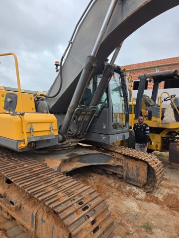 Venda Escavadeira Hidráulica VOLVO
