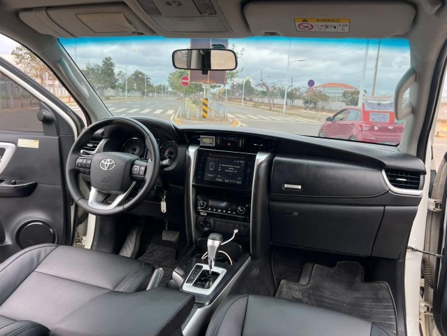 Venda Vendo Toyota Fortuner