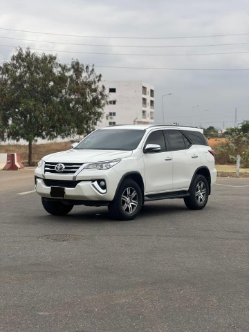 Venda Vendo Toyota Fortuner