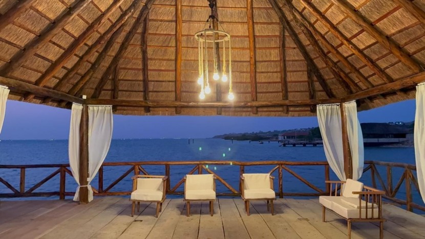 Venda Resort luxuoso a beira mar