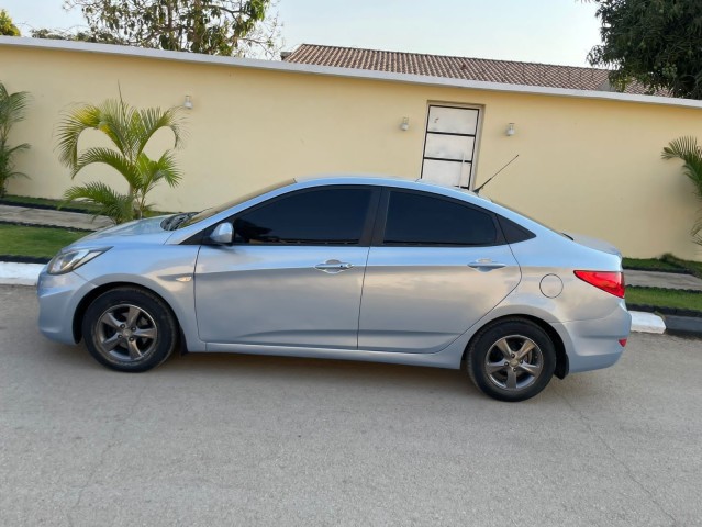 Venda HYUNDAI ACCENT 1.6