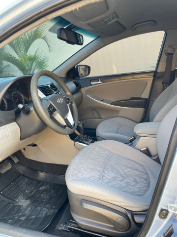 Venda HYUNDAI ACCENT 1.6