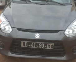 A venda Suzuki alto