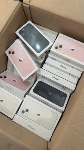 Venda *iPhone 13 normais Novos* 128gb Cada 420 mil *Politica de troca disponível*