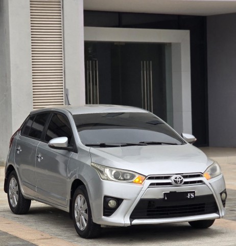 Venda TOYOTA YARIS LIMPO