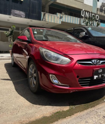 Venda Vendo Hyundai Accent Limpo