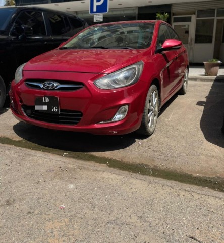 Venda Vendo Hyundai Accent Limpo