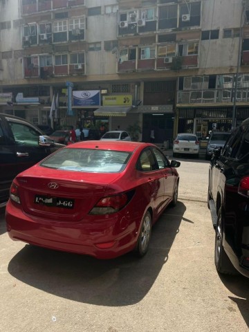 Venda Vendo Hyundai Accent Limpo