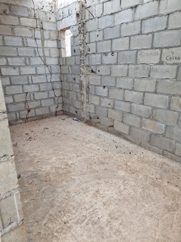 Venda Vende-se está casa inacabada 11.500.000kz preço negociável.