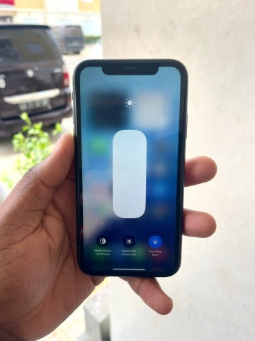 Venda IPhone 11 64GB normal