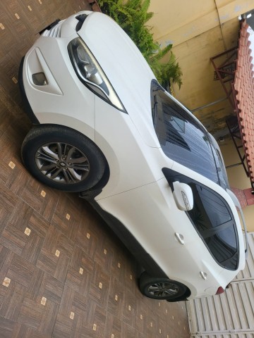 Venda HYUNDAI TUCSON FULL OPTION