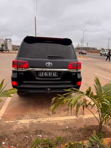 Venda TOYOTA LAND CRUZER VX V8