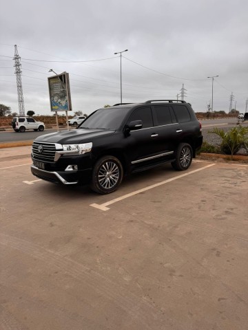 Venda TOYOTA LAND CRUZER VX V8