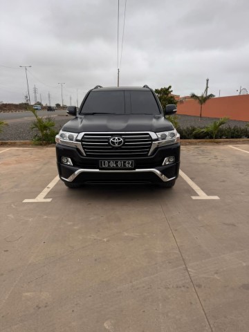 Venda TOYOTA LAND CRUZER VX V8