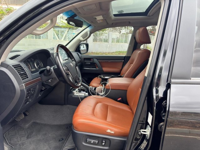 Venda TOYOTA LAND CRUISER GXR FULL OPTION 2018