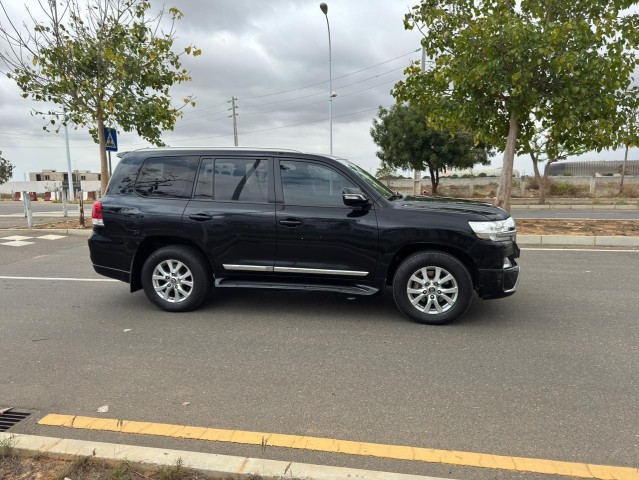 Venda TOYOTA LAND CRUISER GXR FULL OPTION 2018