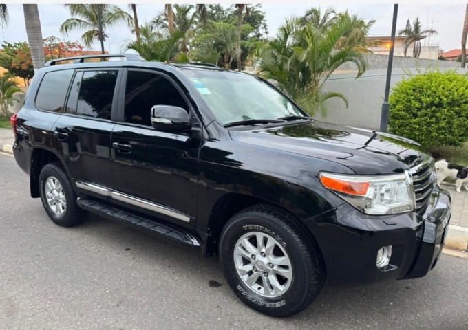 Venda TOYOTA LAND CRUISER VX V8