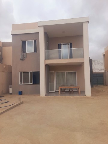 Venda Vivenda T4 para Arrendamento Urbanização Boa Vida, Condomínio 4 (Luanda)