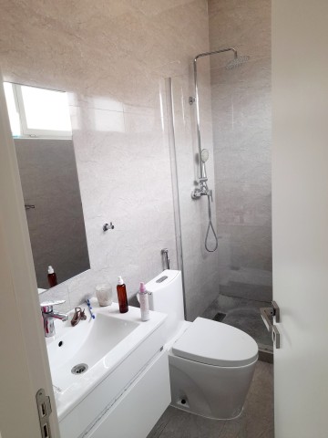 Venda Vivenda T4 para Arrendamento Urbanização Boa Vida, Condomínio 4 (Luanda)